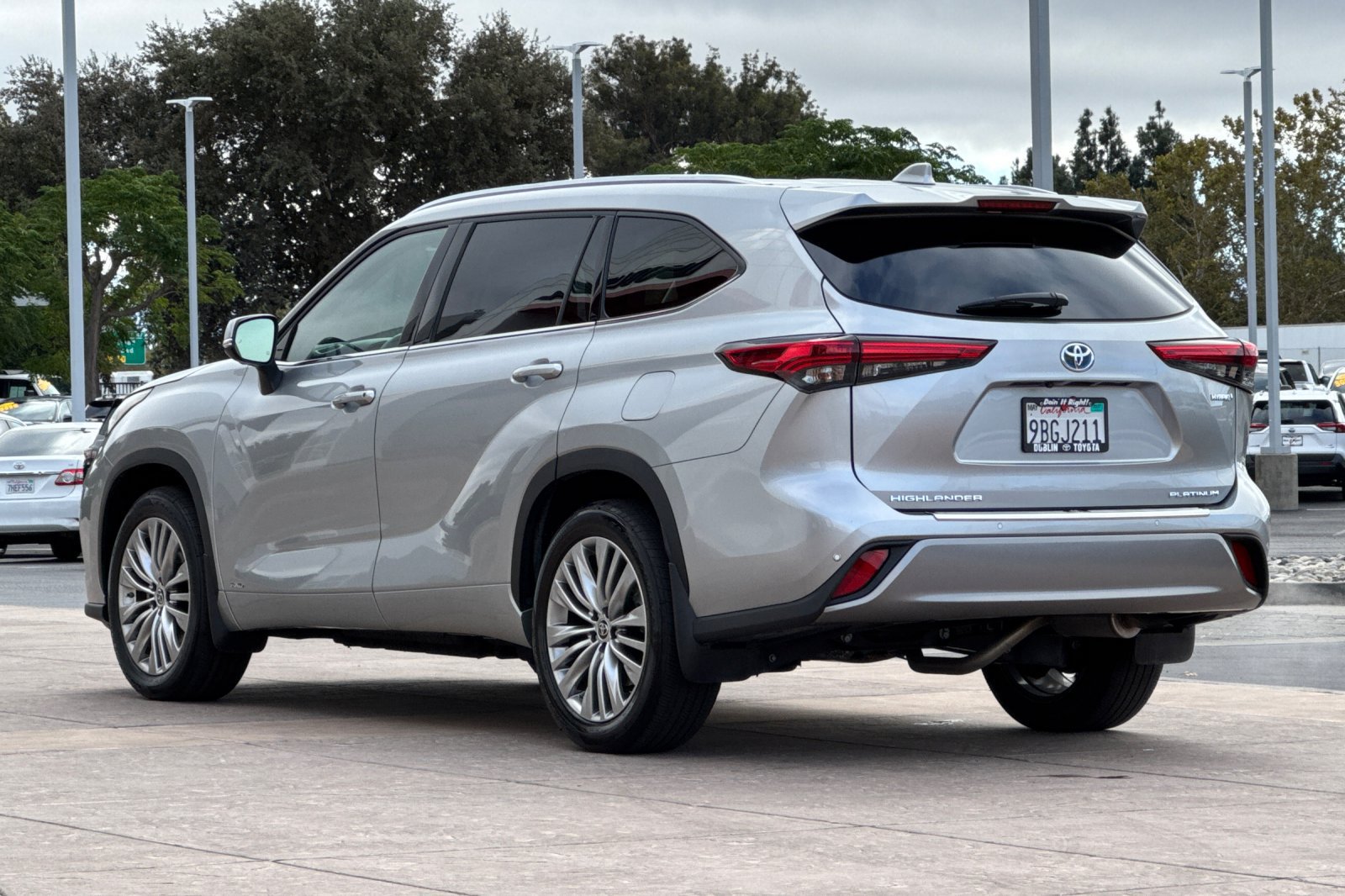 Certified 2022 Toyota Highlander Platinum AWD/4WD image 7