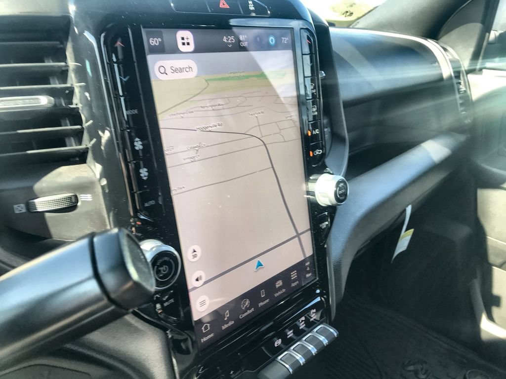 New 2025 RAM 2500 Tradesman AWD/4WD image 18