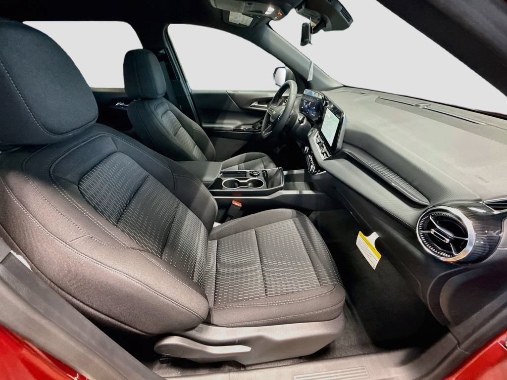 New 2027 Chevrolet Equinox LT w/ Safety and Technology Package FWD image 30