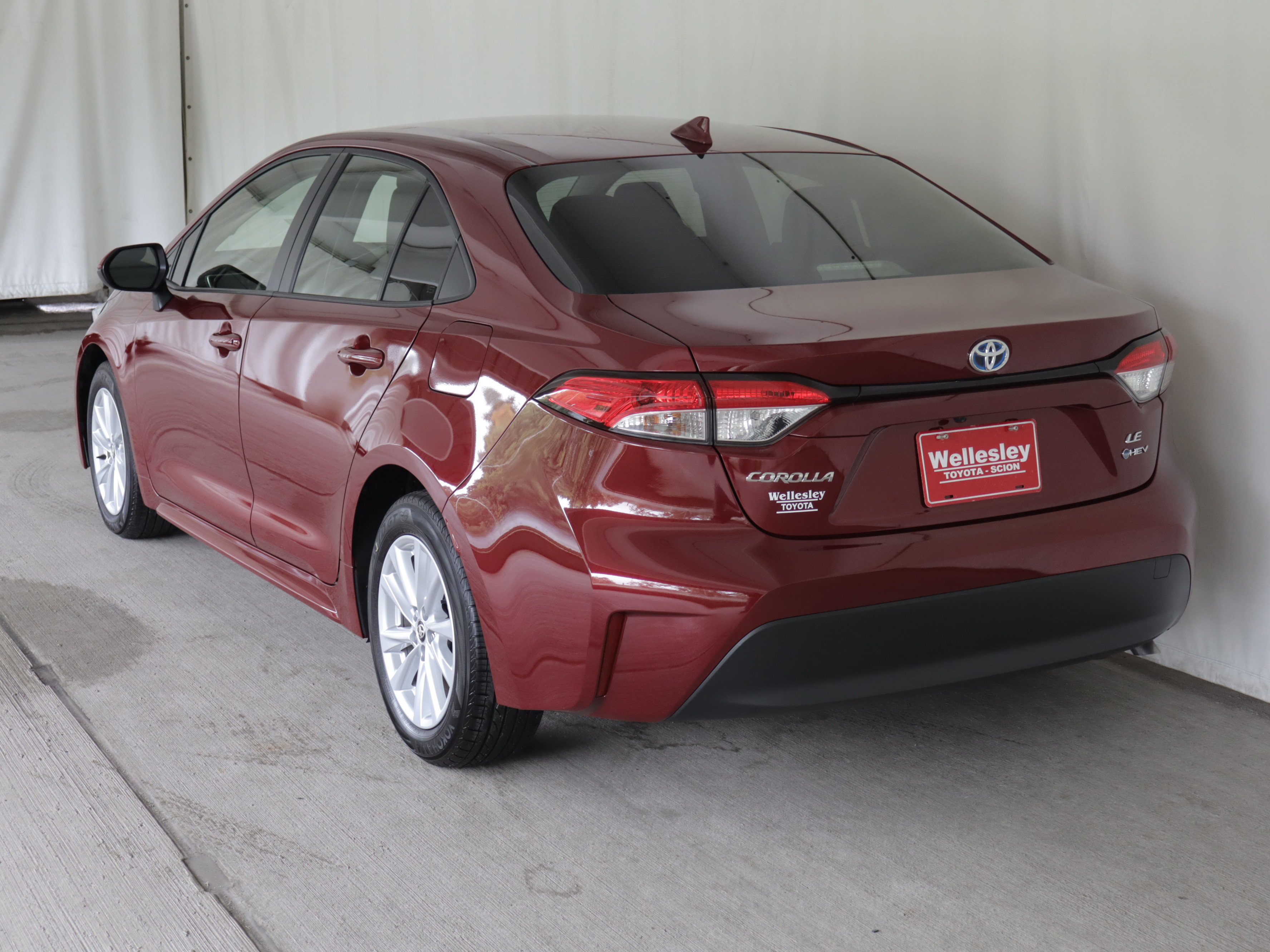 Used 2025 Toyota Corolla LE w/ LE Premium Package FWD image 23