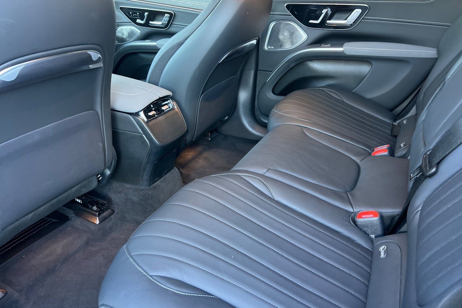 Certified 2024 Mercedes-Benz EQS 450+ 4MATIC SUV image 27