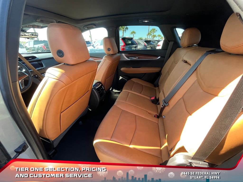 Used 2024 Cadillac XT5 Premium Luxury w/ Technology Package image 12
