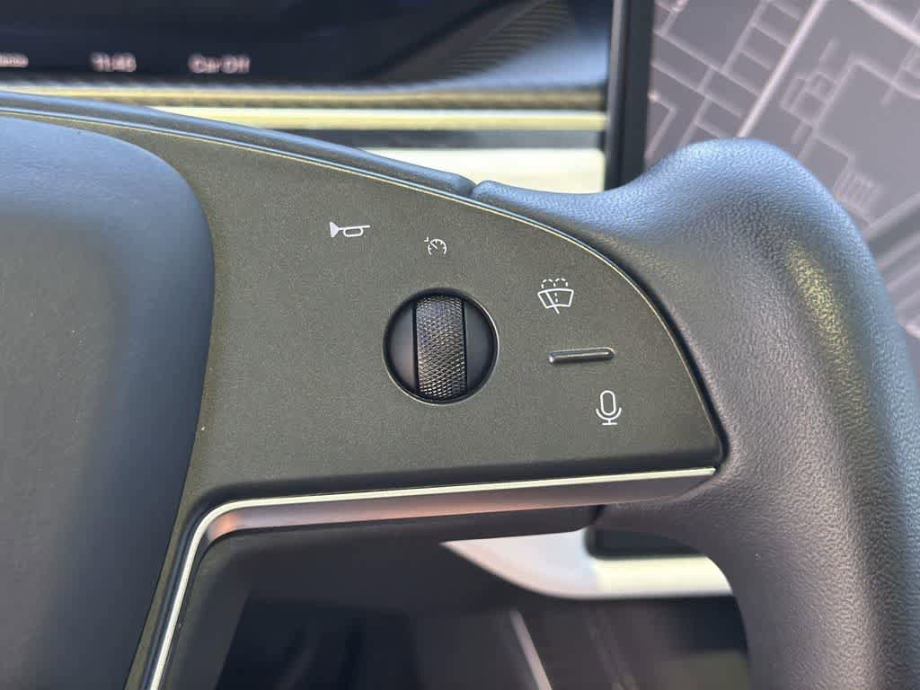 Used 2022 Tesla Model X Plaid image 12