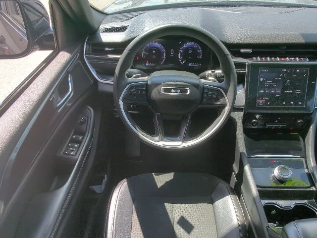 Certified 2023 Jeep Grand Cherokee L Laredo AWD/4WD image 8