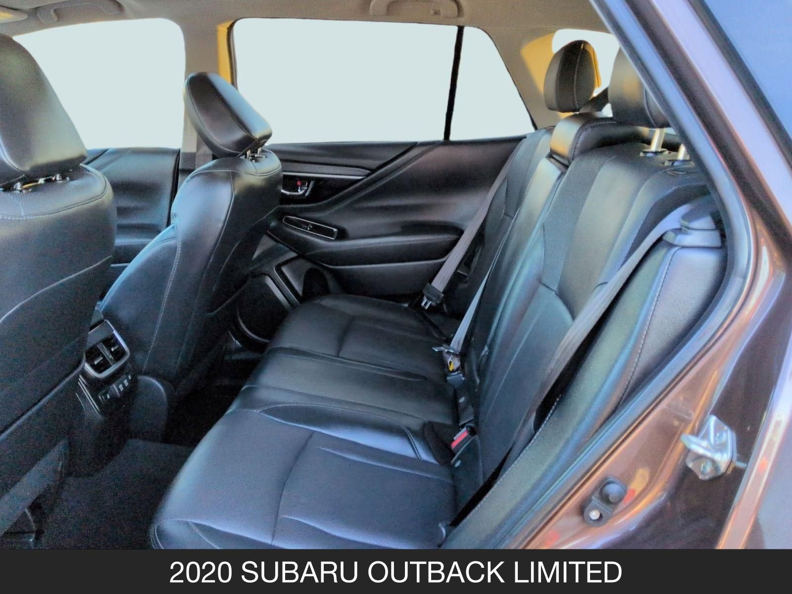Used 2020 Subaru Outback Limited w/ Tech Package 2 image 16