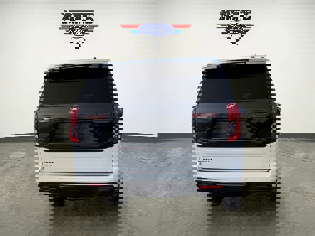 New 2026 Ford Expedition Platinum w/ Stealth Performance Package image 4