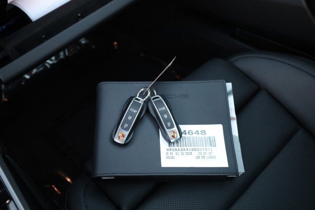 Used 2025 Porsche 911 Carrera image 37
