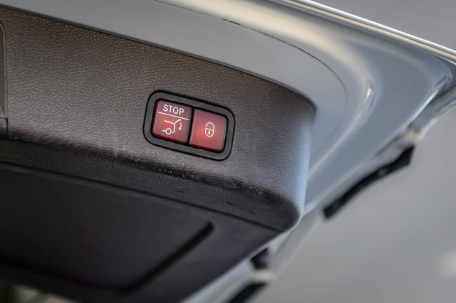 Used 2018 Mercedes-Benz GLS 550 4MATIC image 12