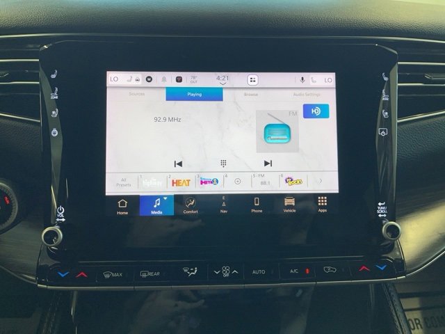 Used 2023 Jeep Wagoneer L Series II image 20