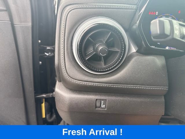 Used 2024 Chevrolet Colorado LT w/ LT Convenience Package RWD image 8