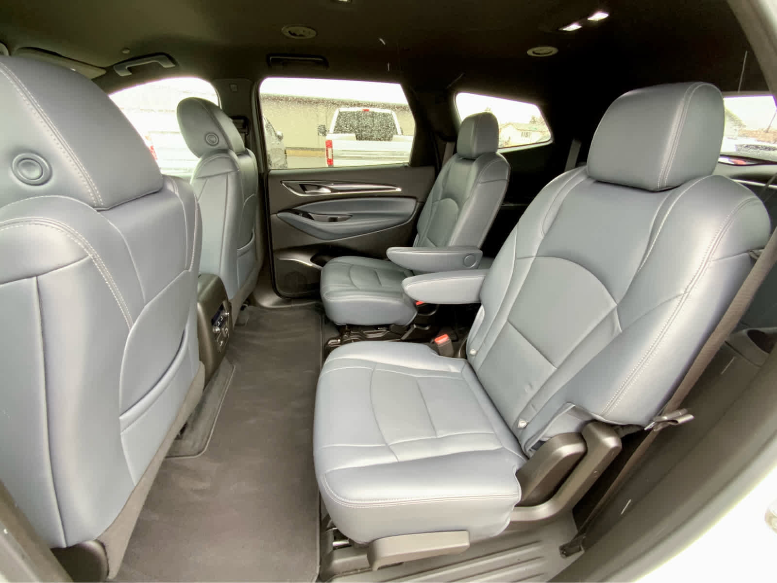 Used 2022 Buick Enclave Premium AWD/4WD image 22