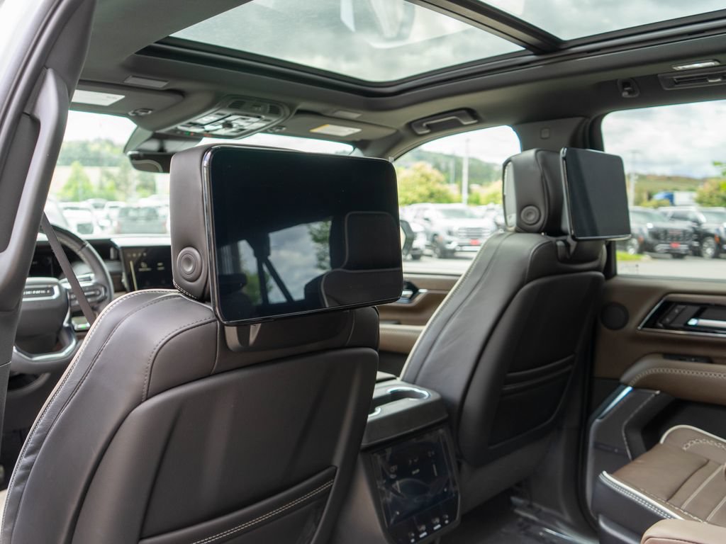New 2026 GMC Yukon XL Denali Ultimate AWD/4WD image 15
