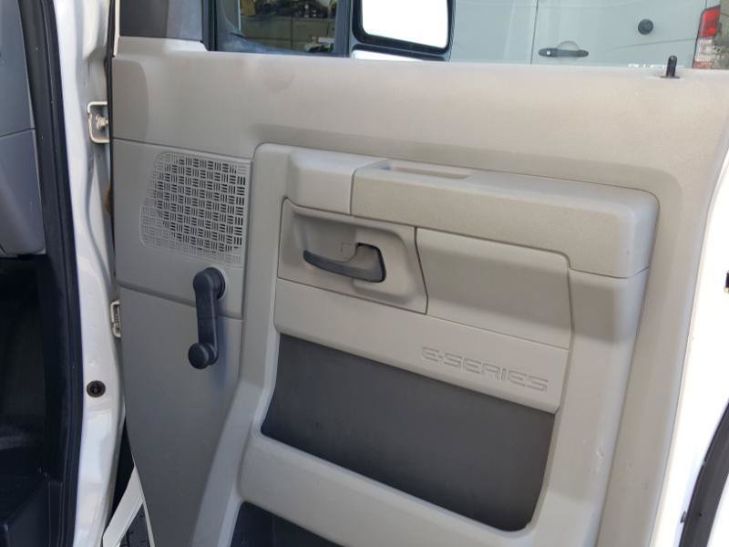 Used 2016 Ford E-450 and Econoline 450 Super Duty RWD image 20