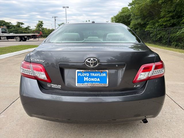 Used 2010 Toyota Camry LE FWD image 4