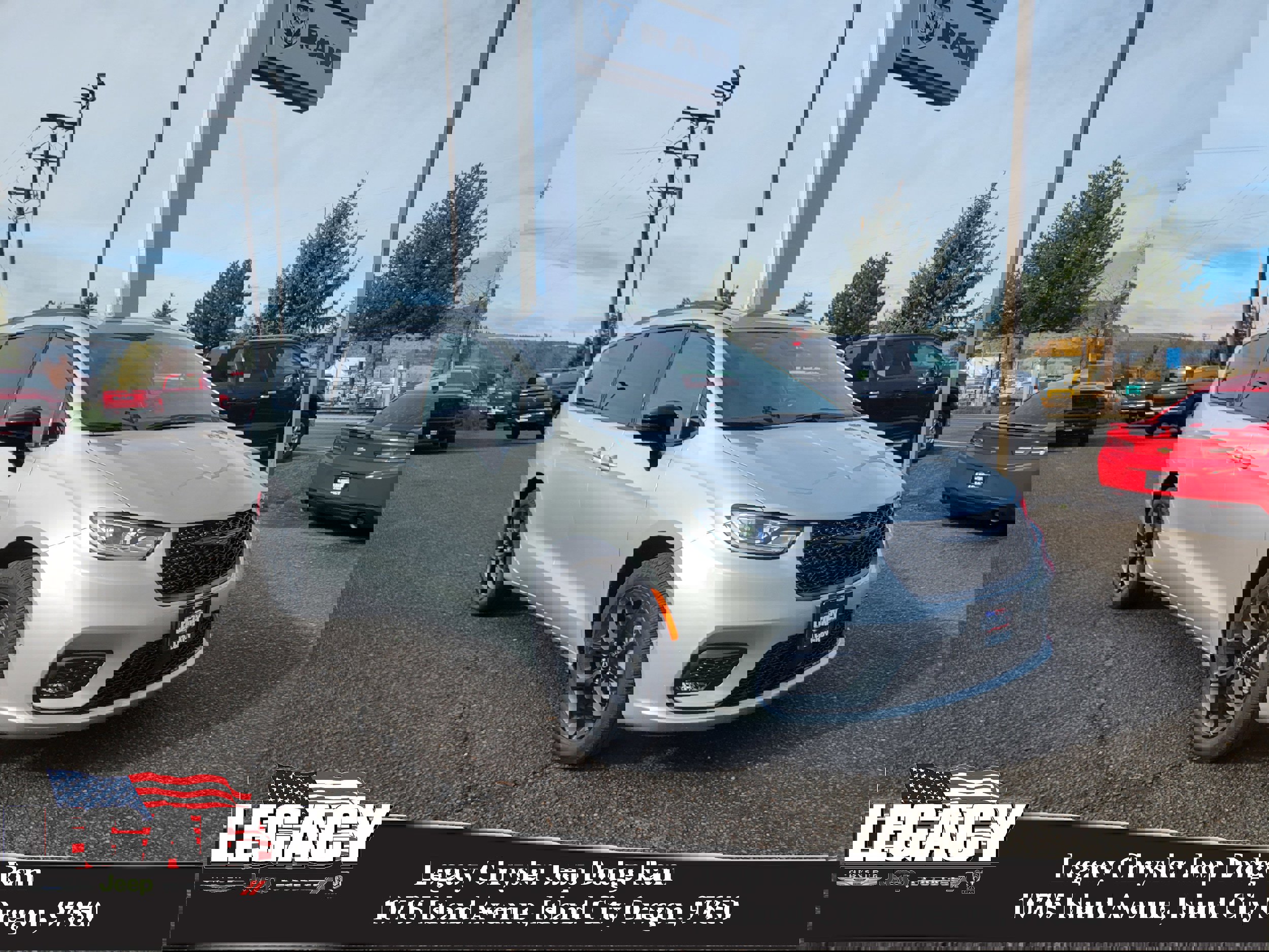 New 2026 Chrysler Pacifica Limited w/ S Appearance Package image 1