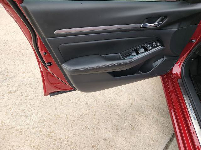 Certified 2024 Nissan Altima 2.5 SL FWD image 30