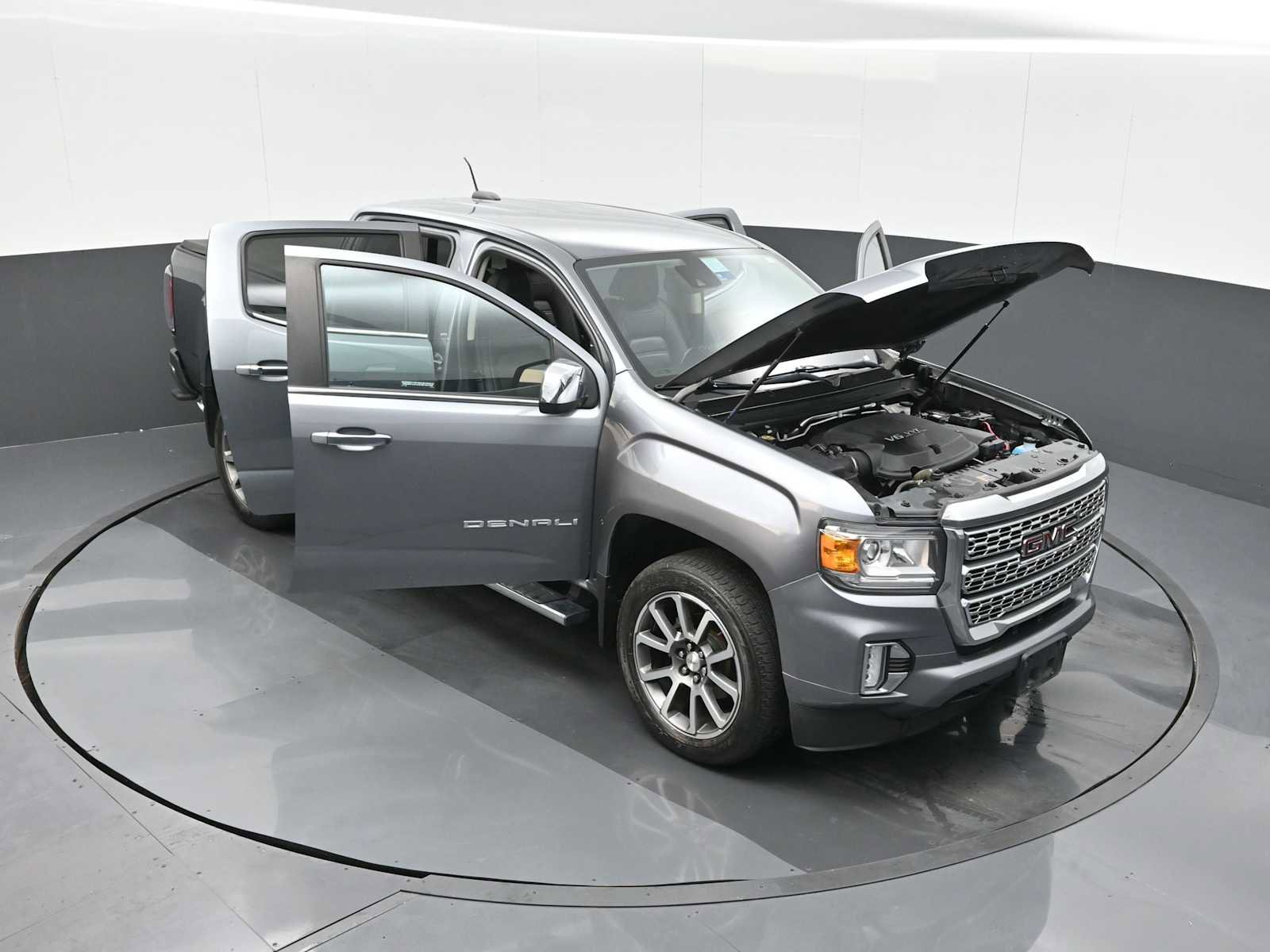 Used 2022 GMC Canyon Denali image 31