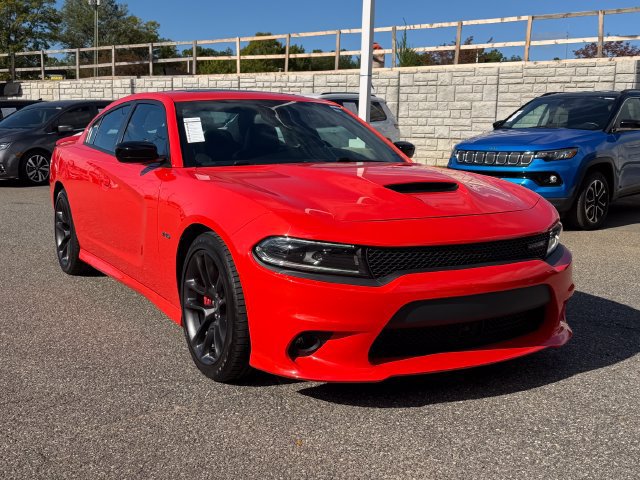 Used 2023 Dodge Charger R/T w/ Plus Group RWD image 7