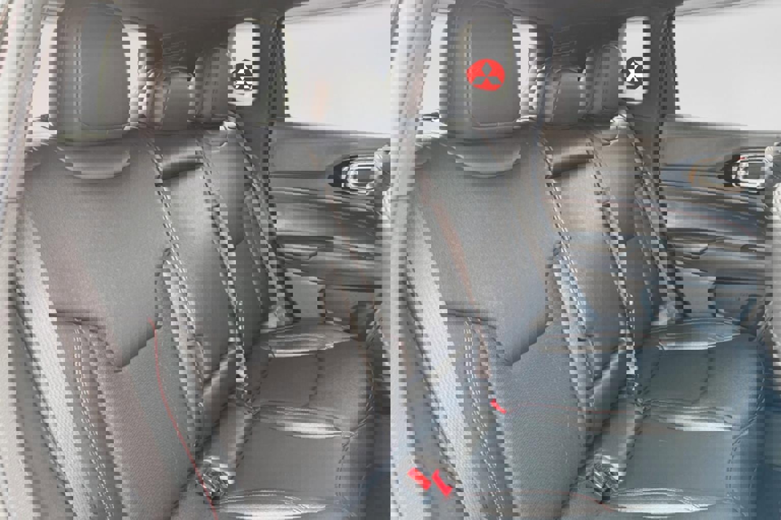 Used 2024 Jeep Compass Trailhawk image 10