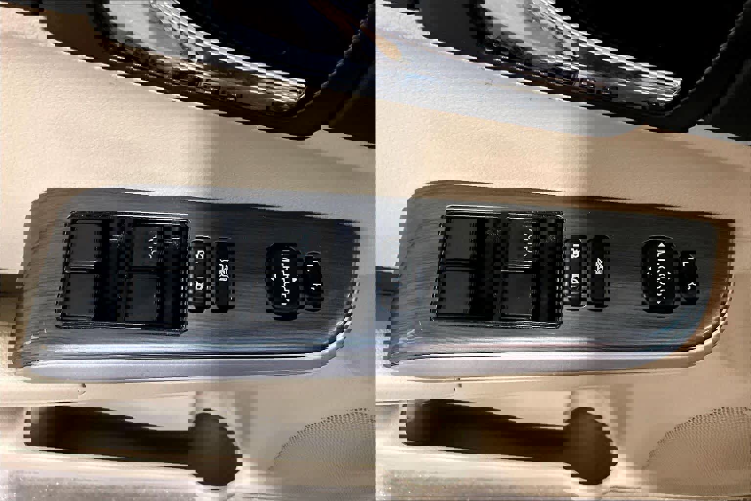 Used 2012 Toyota Camry XLE w/ Leather Pkg image 35