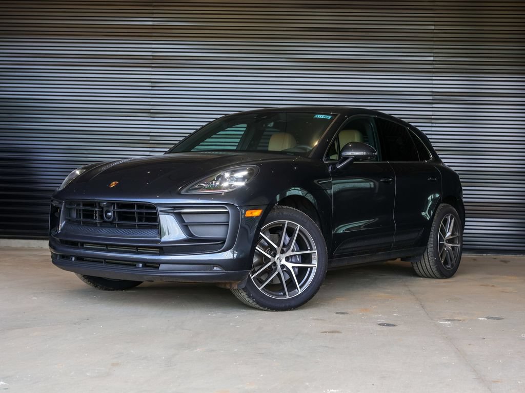 Certified 2026 Porsche Macan AWD/4WD image 41