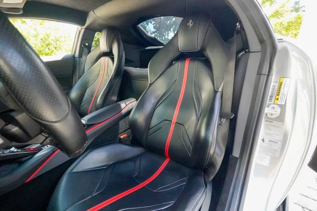 Used 2018 Ferrari 812 Superfast RWD image 52