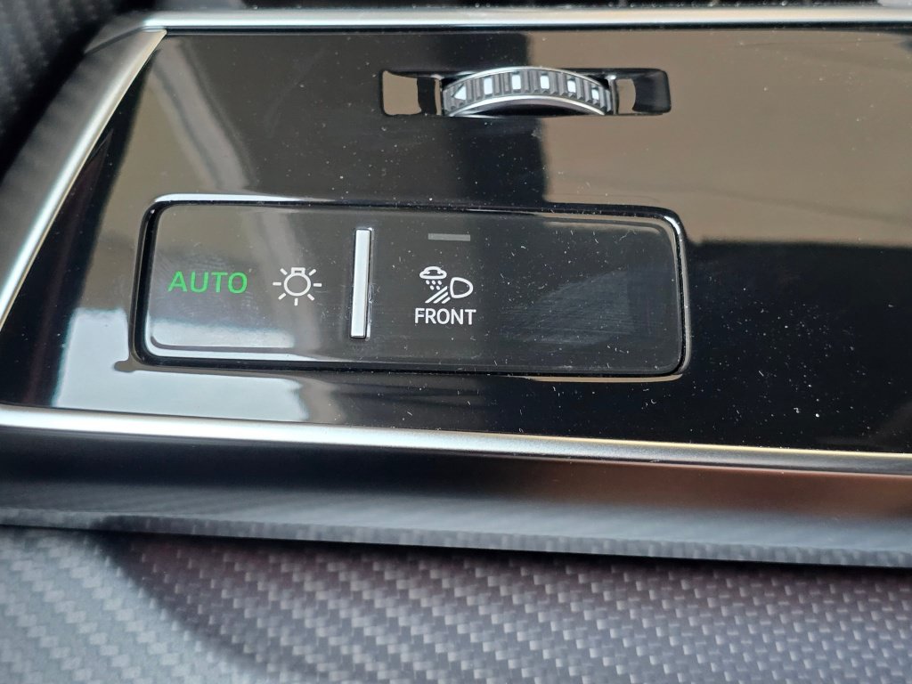 New 2026 Audi SQ8 Premium Plus AWD/4WD image 36