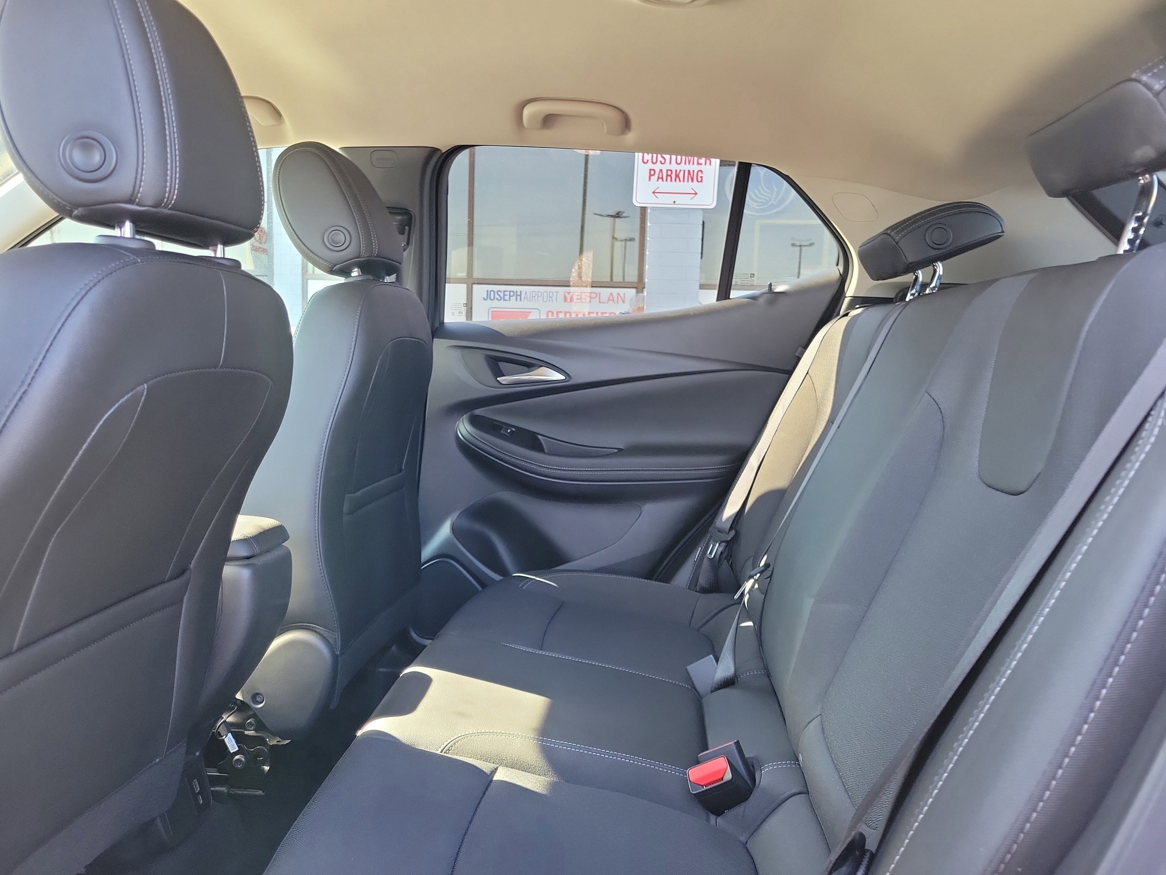 Used 2024 Buick Encore GX Preferred FWD image 11