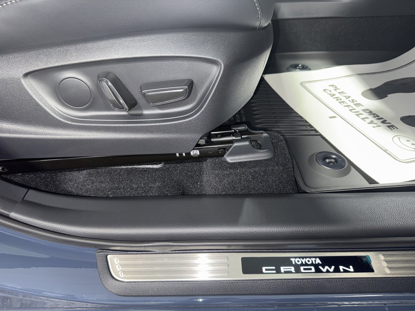 New 2026 Toyota Crown Signia image 13
