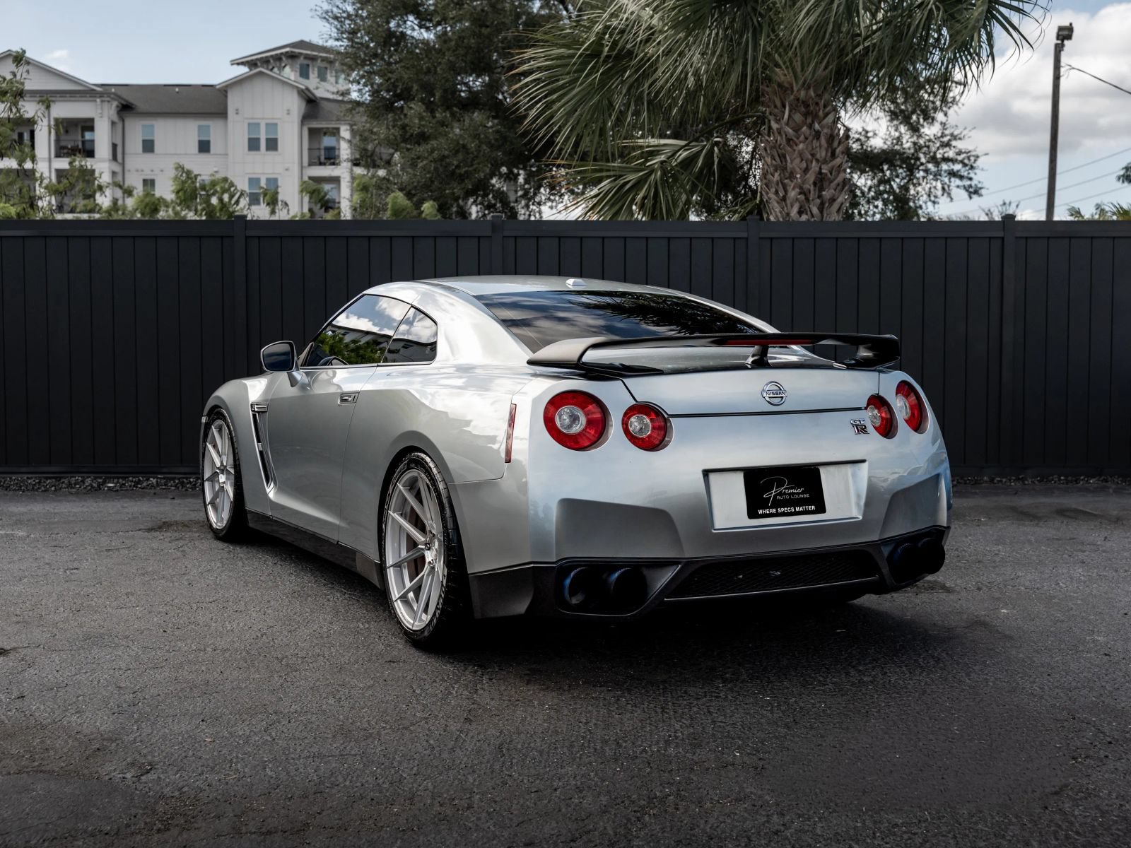 Used 2009 Nissan GT-R Premium AWD/4WD image 6