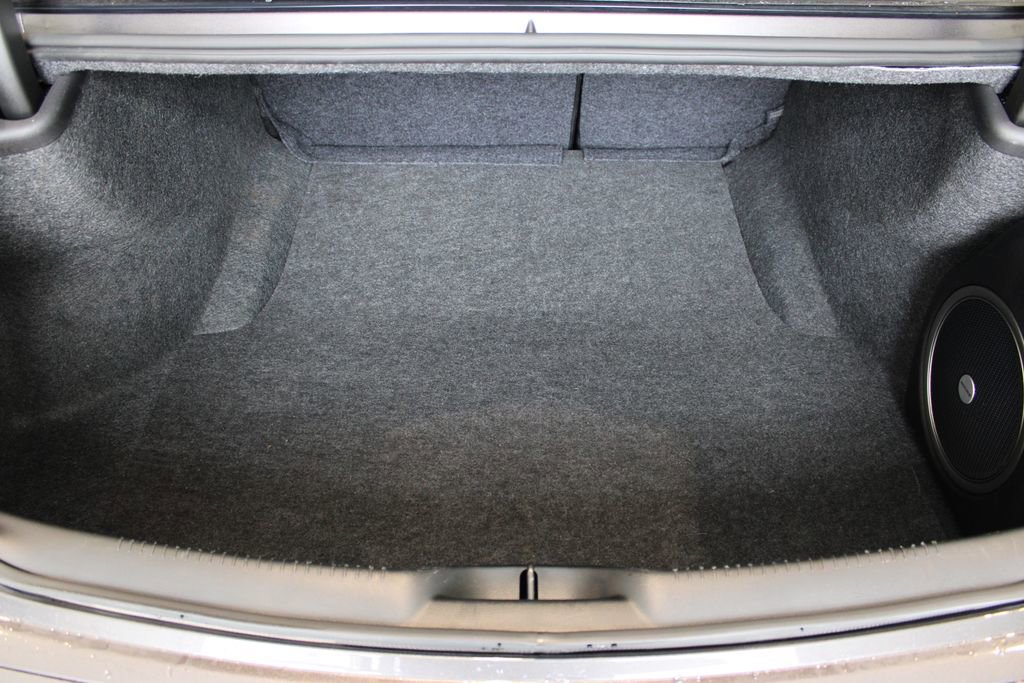 Used 2023 Chrysler 300 Touring L w/ Popular Equipment Group image 14