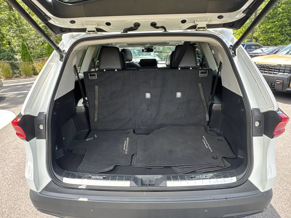 Used 2024 Toyota Grand Highlander AWD Hybrid image 19