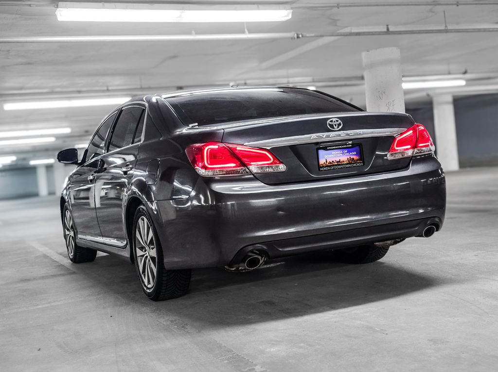Used 2012 Toyota Avalon Limited FWD image 5