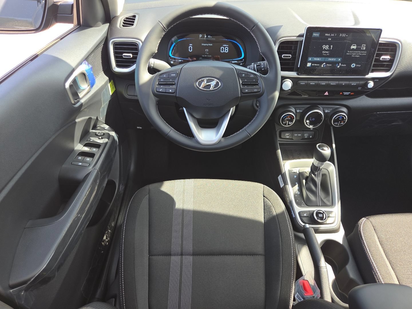 New 2026 Hyundai Venue SEL FWD image 27