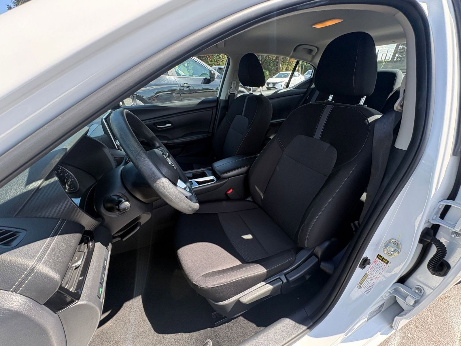 Used 2025 Nissan Sentra SV FWD image 34