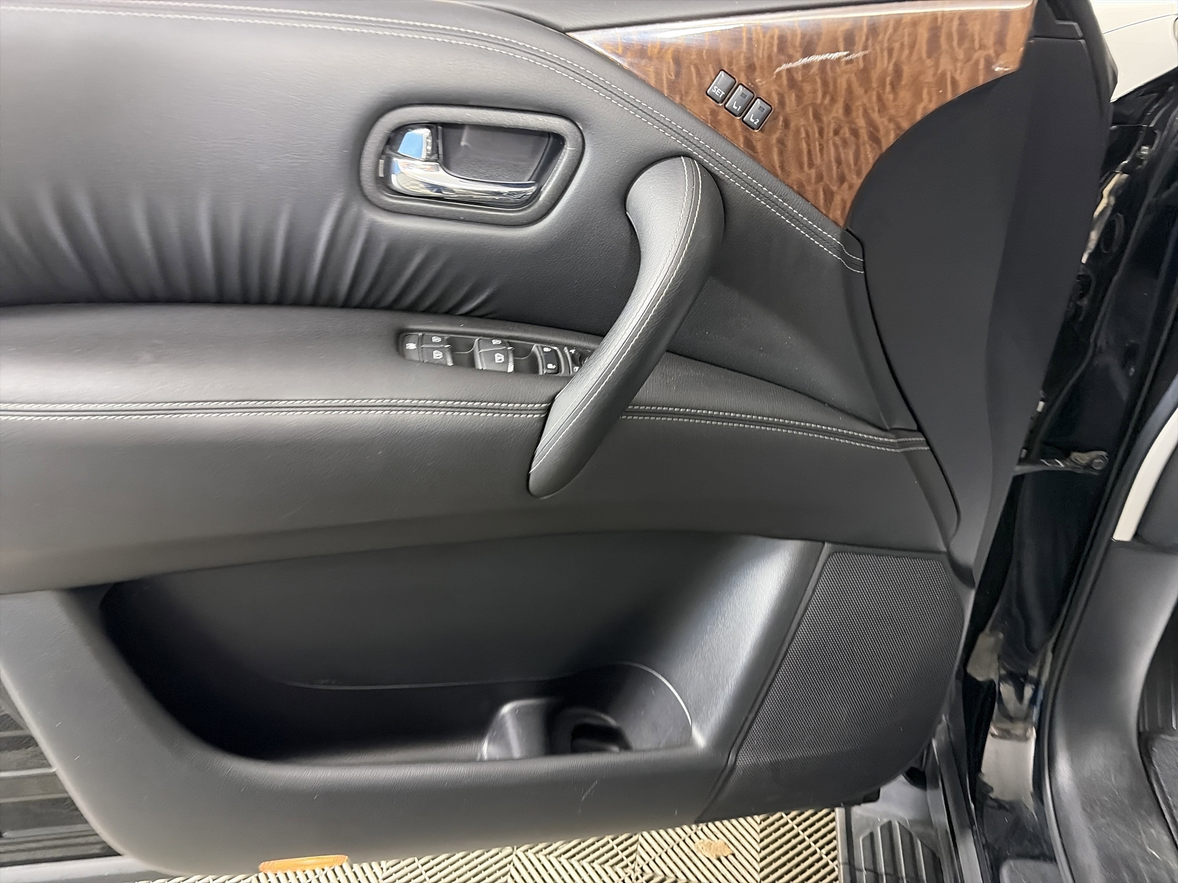 Used 2019 Nissan Armada SL w/ Premium Package image 33