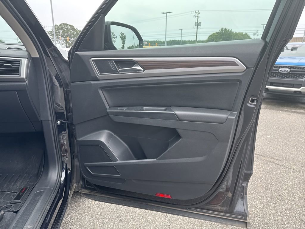 Used 2021 Volkswagen Atlas SE image 24