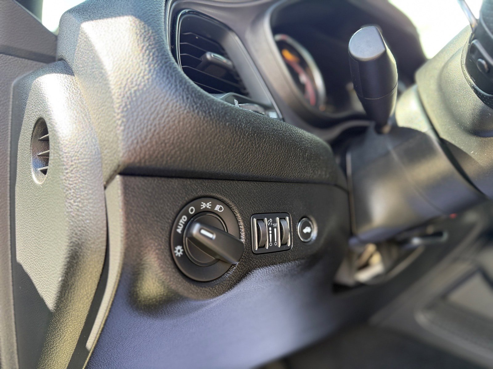 Used 2023 Dodge Challenger R/T RWD image 10