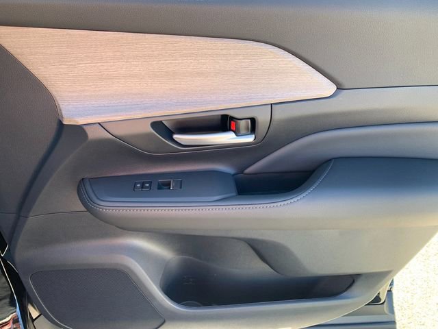 New 2026 Toyota Grand Highlander Platinum image 21