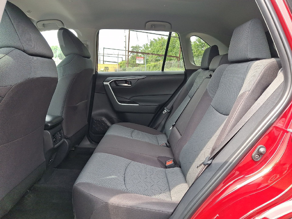 Certified 2025 Toyota RAV4 XLE AWD/4WD image 26