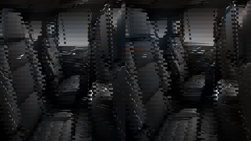 Used 2024 Cadillac Escalade ESV Premium Luxury image 36