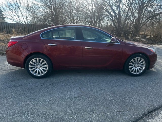 Used 2013 Buick Regal Premium image 4
