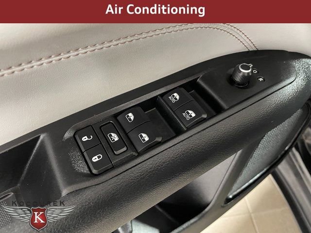 Used 2022 Jeep Compass Limited image 20