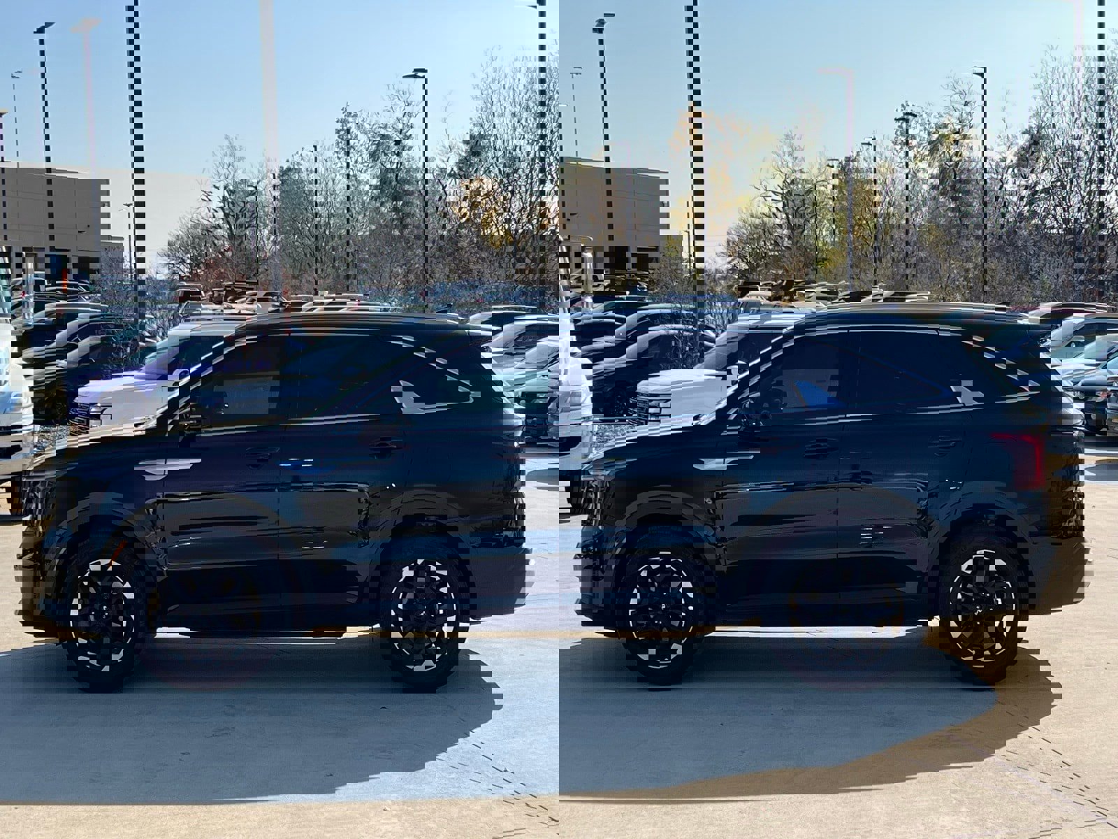 Used 2024 Kia Sorento S w/ Panoramic Sunroof Package image 6