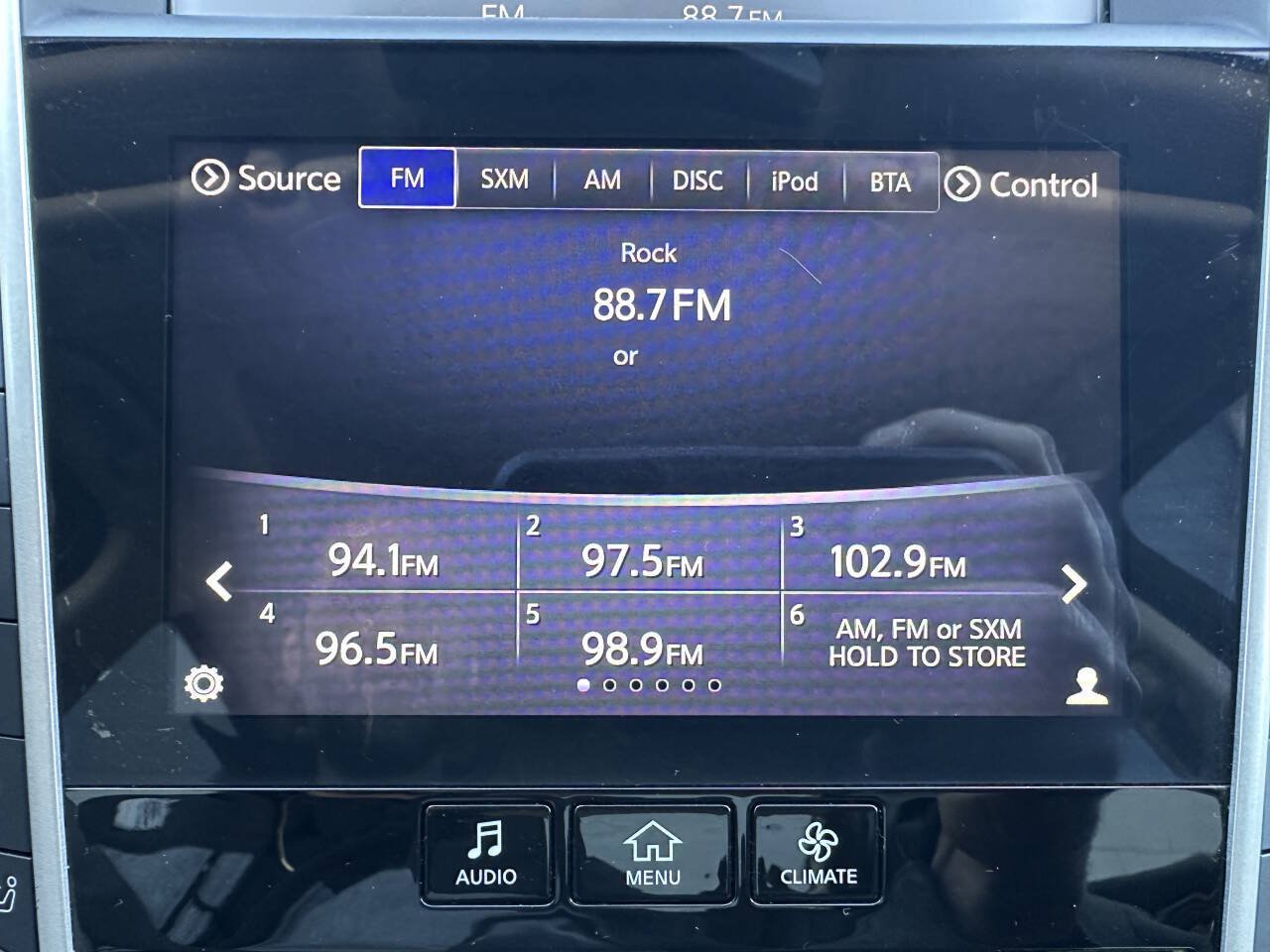 Used 2019 INFINITI Q50 Luxe w/ Essential Package (3.0T Luxe) AWD/4WD image 25