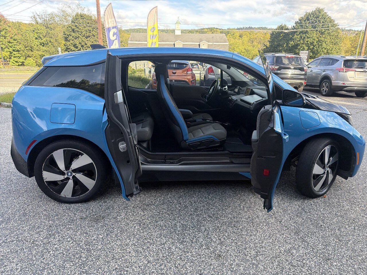 Used 2017 BMW i3 w/ Range Extender RWD image 14
