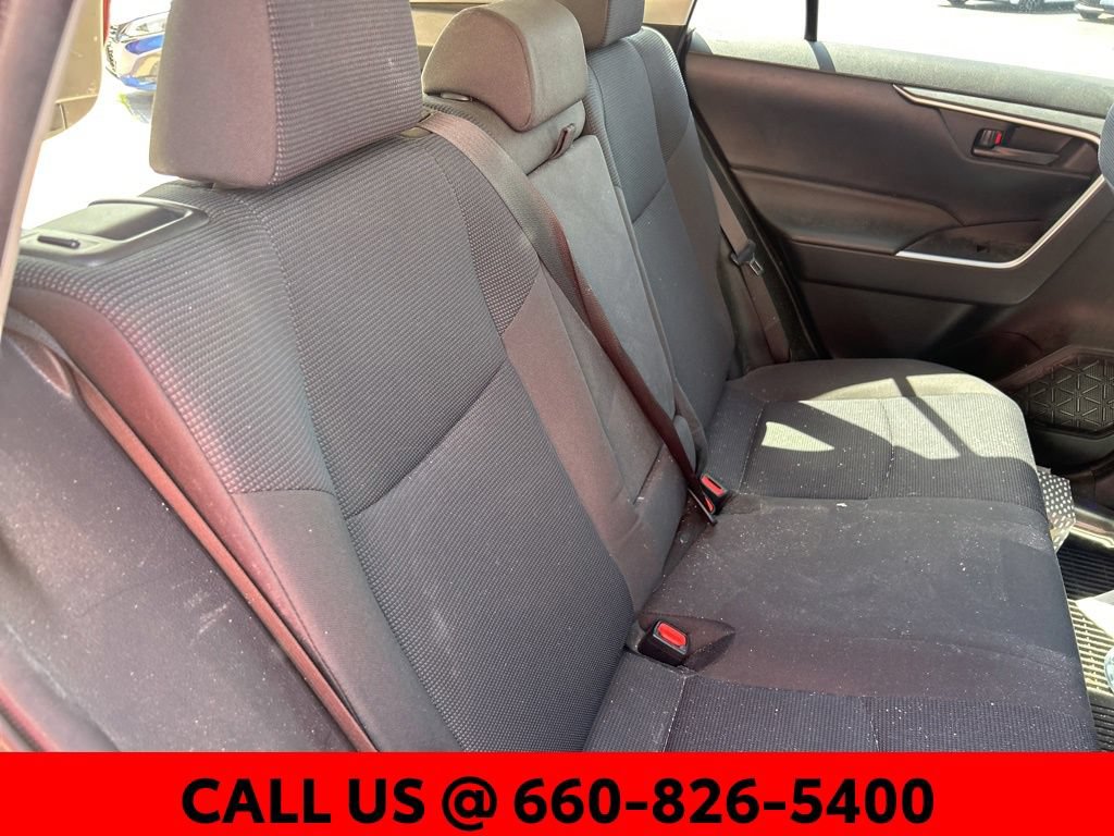 Used 2019 Toyota RAV4 LE w/ All Weather Liner Package AWD/4WD image 9