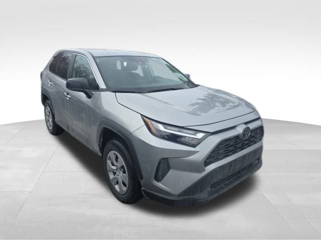 Used 2024 Toyota RAV4 LE image 7