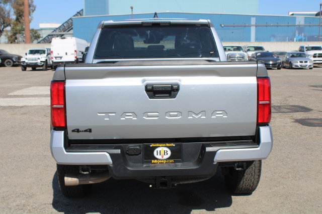 Used 2024 Toyota Tacoma TRD Off-Road AWD/4WD image 5