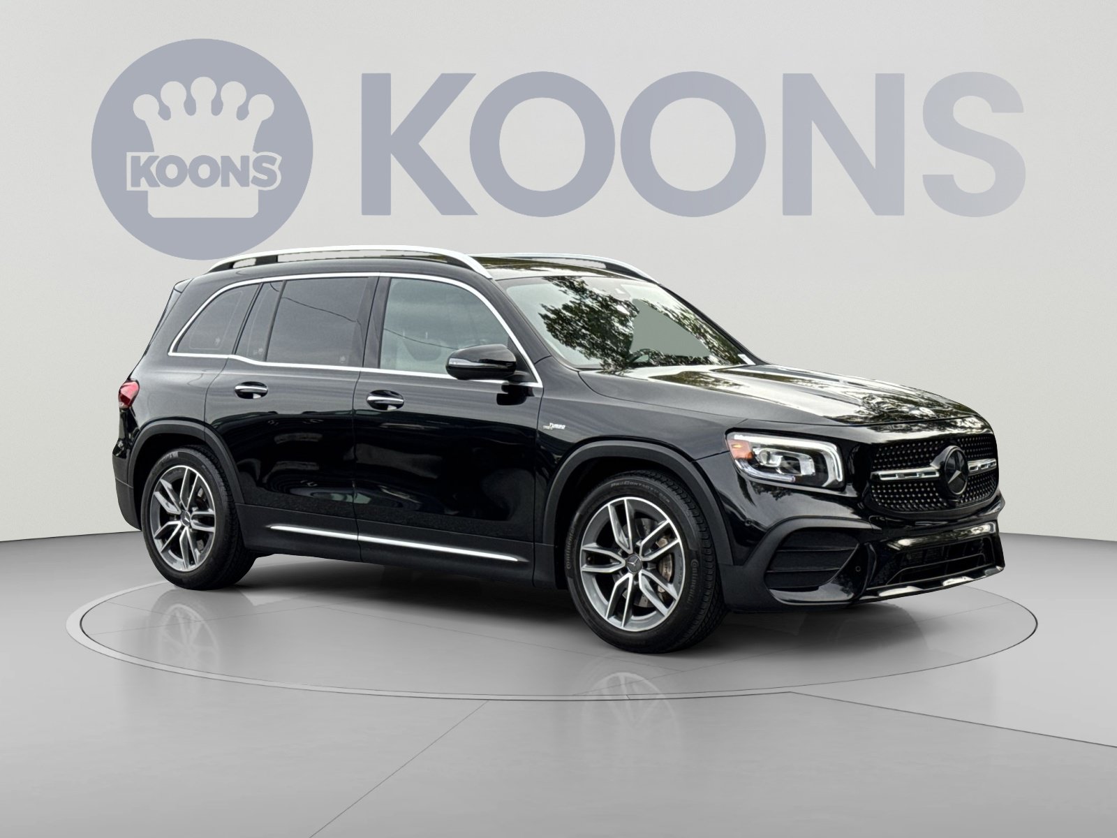 Used 2021 Mercedes-Benz GLB 35 AMG 4MATIC w/ Multimedia Package image 2